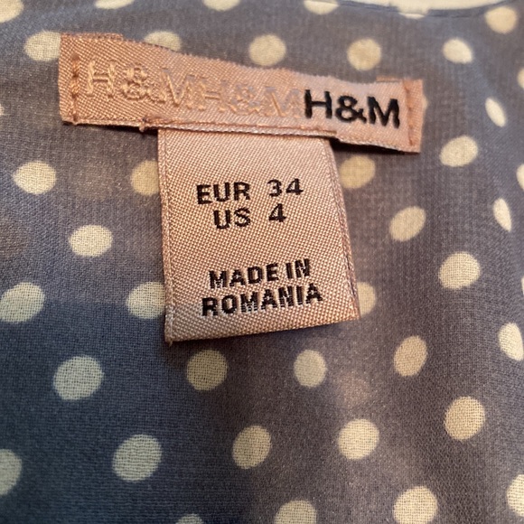 Beautiful H&M Sleeveless Polka Dot Top | Size 4 - Picture 2 of 6